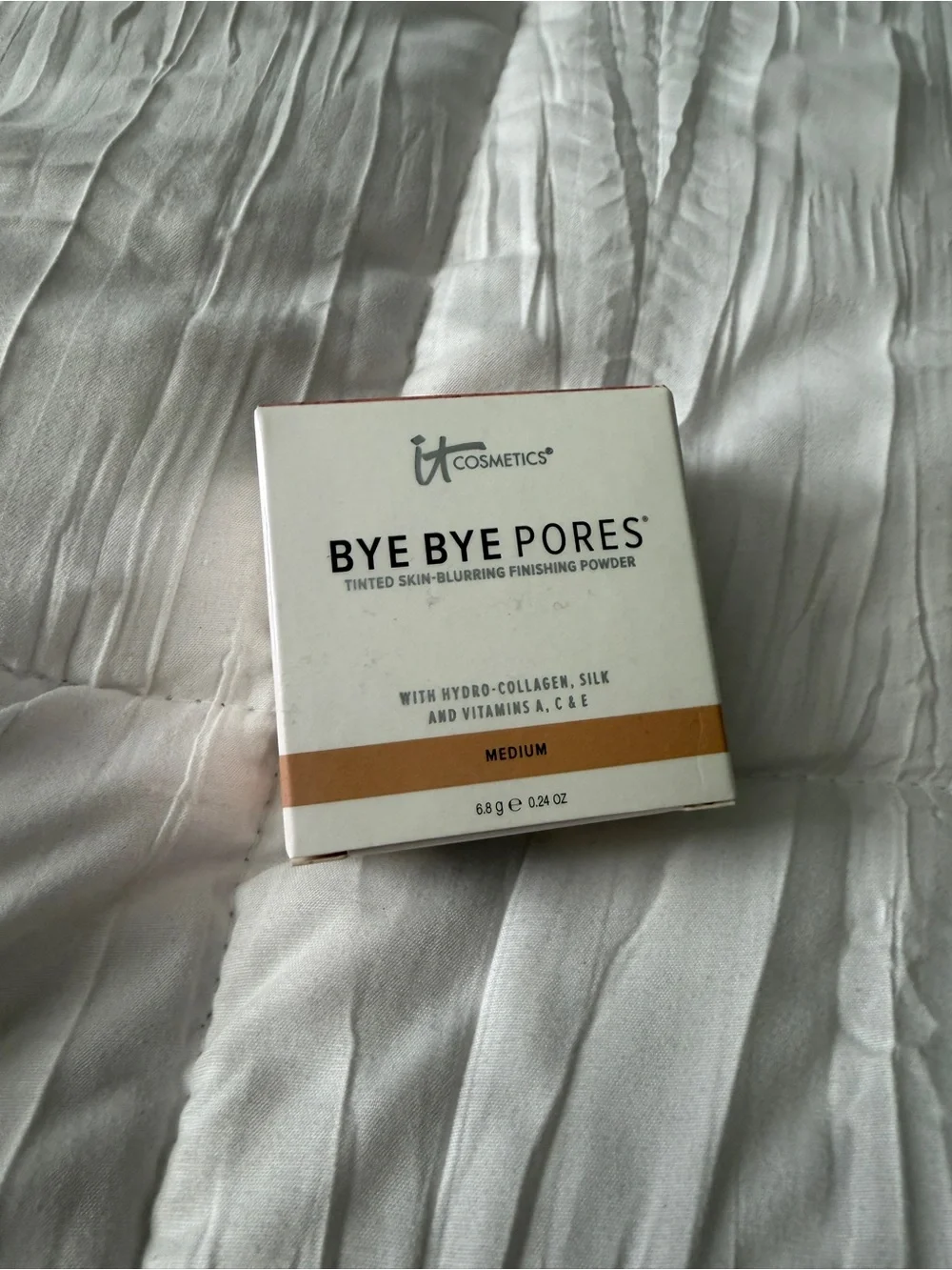 IT Cosmetics Bye Bye Pores Tinted Finishing Powder - Medium